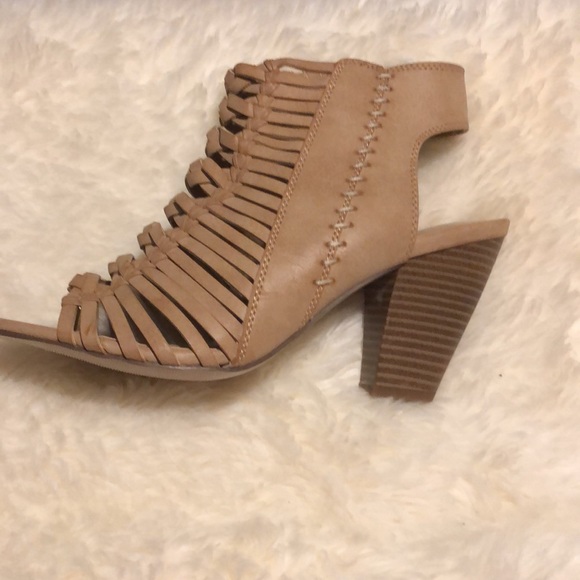 Open toe booties - Picture 6 of 6